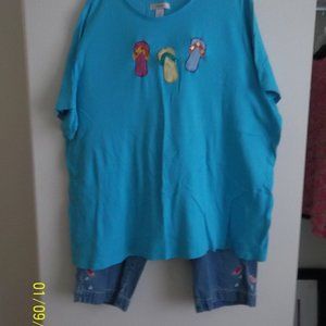 CJ Banks Aqua T-shirt 3X/Capris 20W ensemble with appliqued flip flops